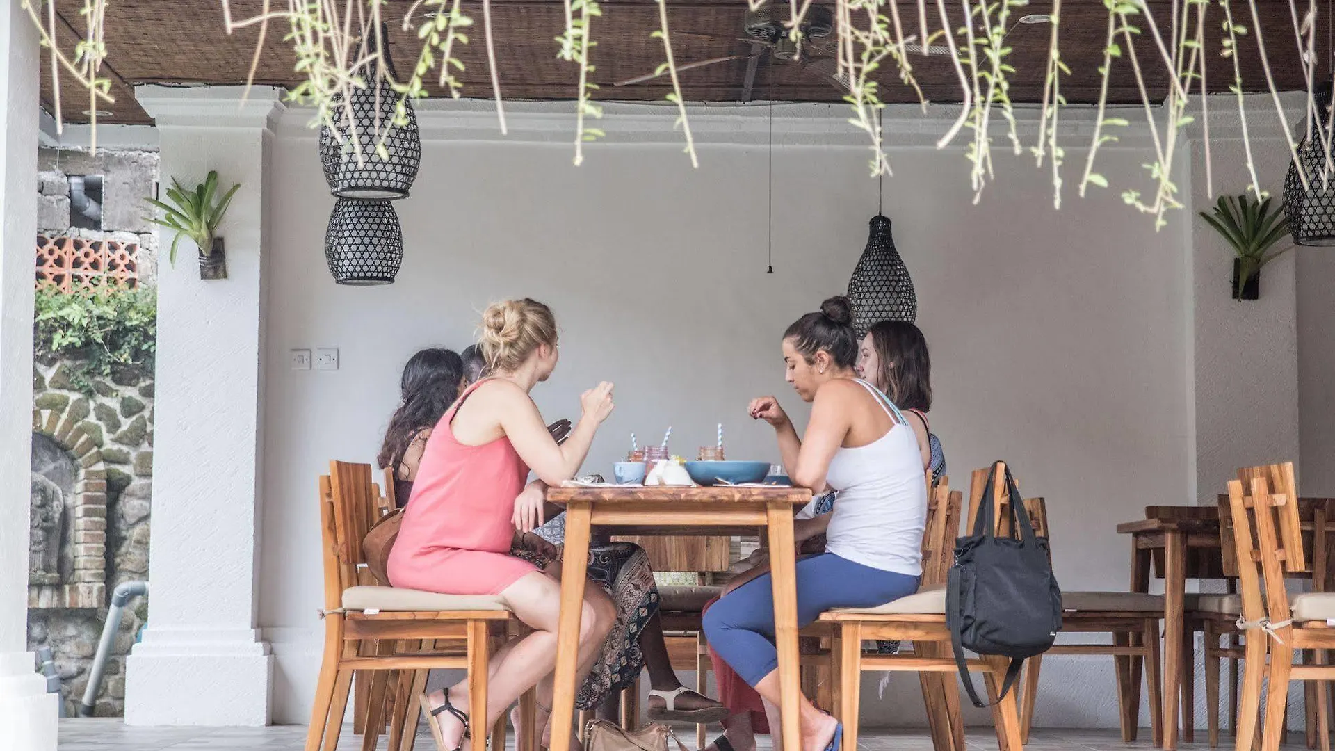 Puri Garden Hotel & Hostel Ubud  0*, Ubud (Bali)