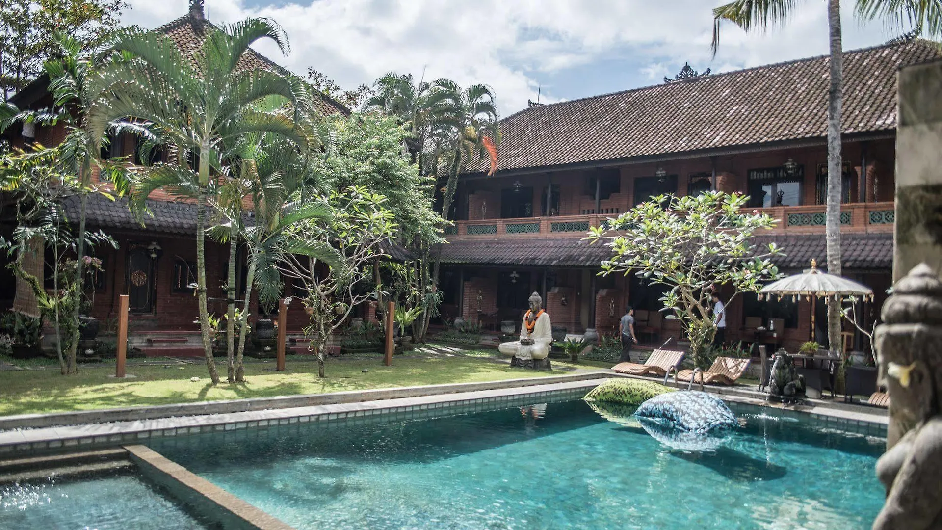 Puri Garden Hotel & Hostel Ubud