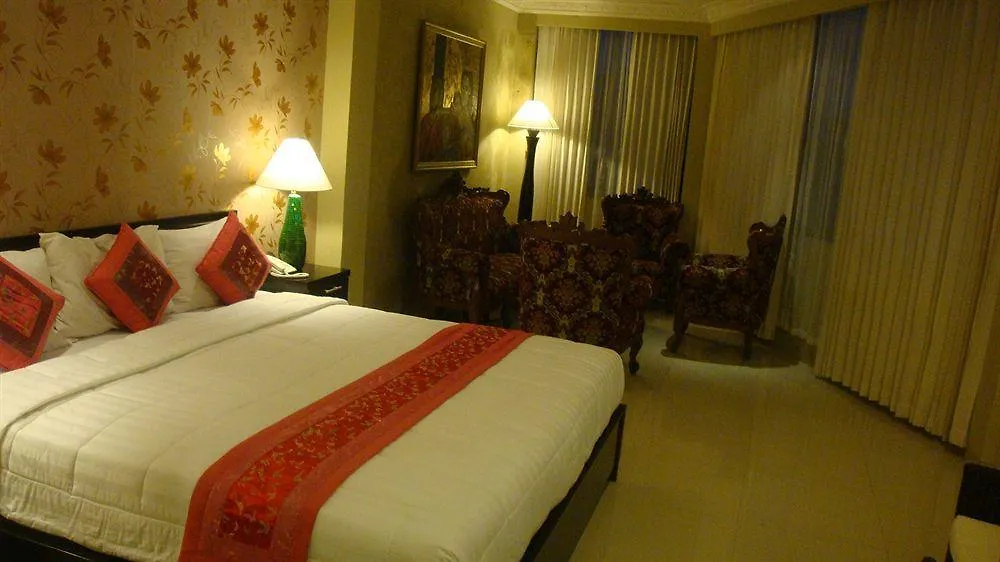 Puri Garden Hotel & Hostel Ubud