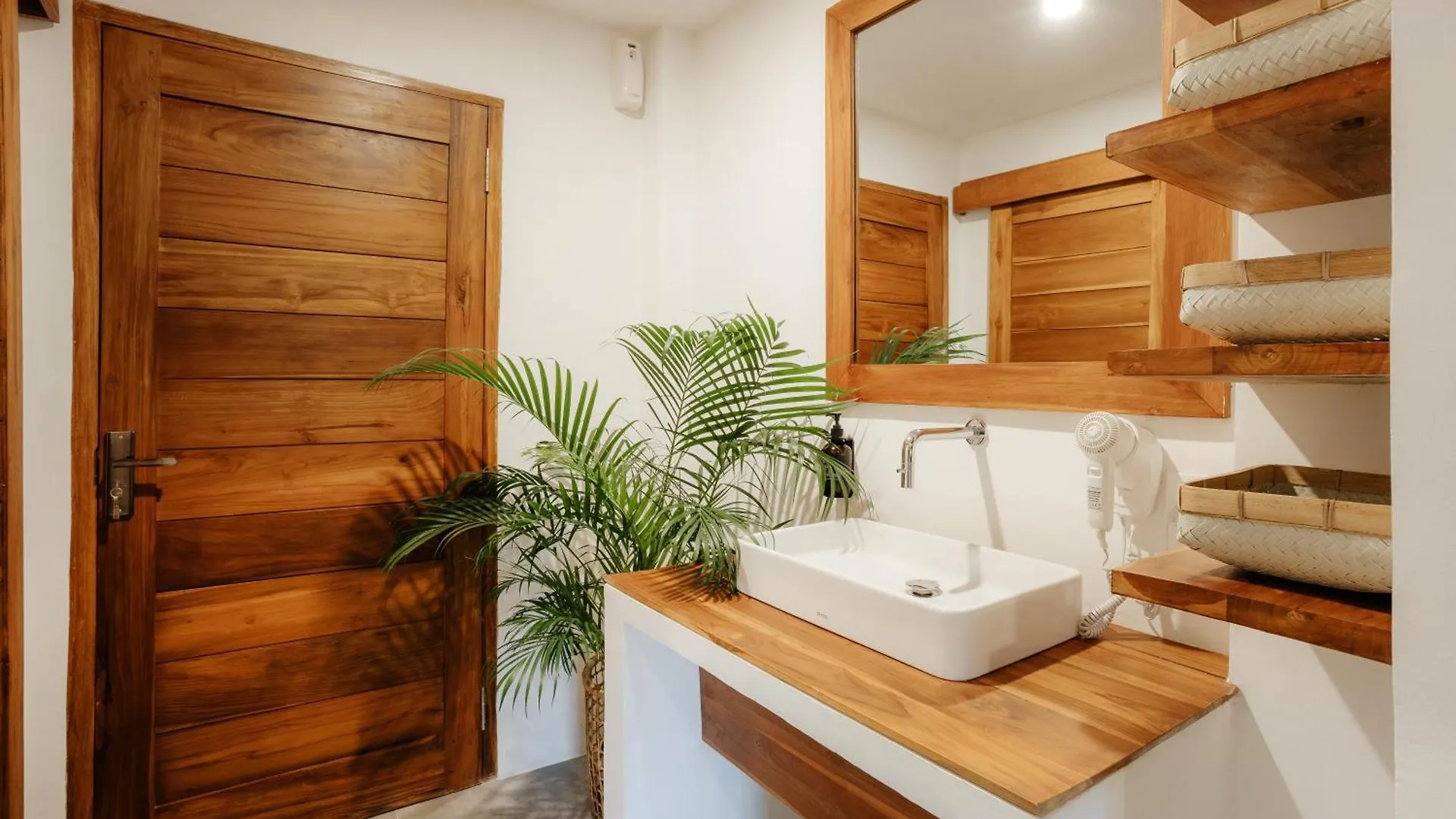 Puri Garden Hotel & Hostel Ubud  Ubud (Bali)