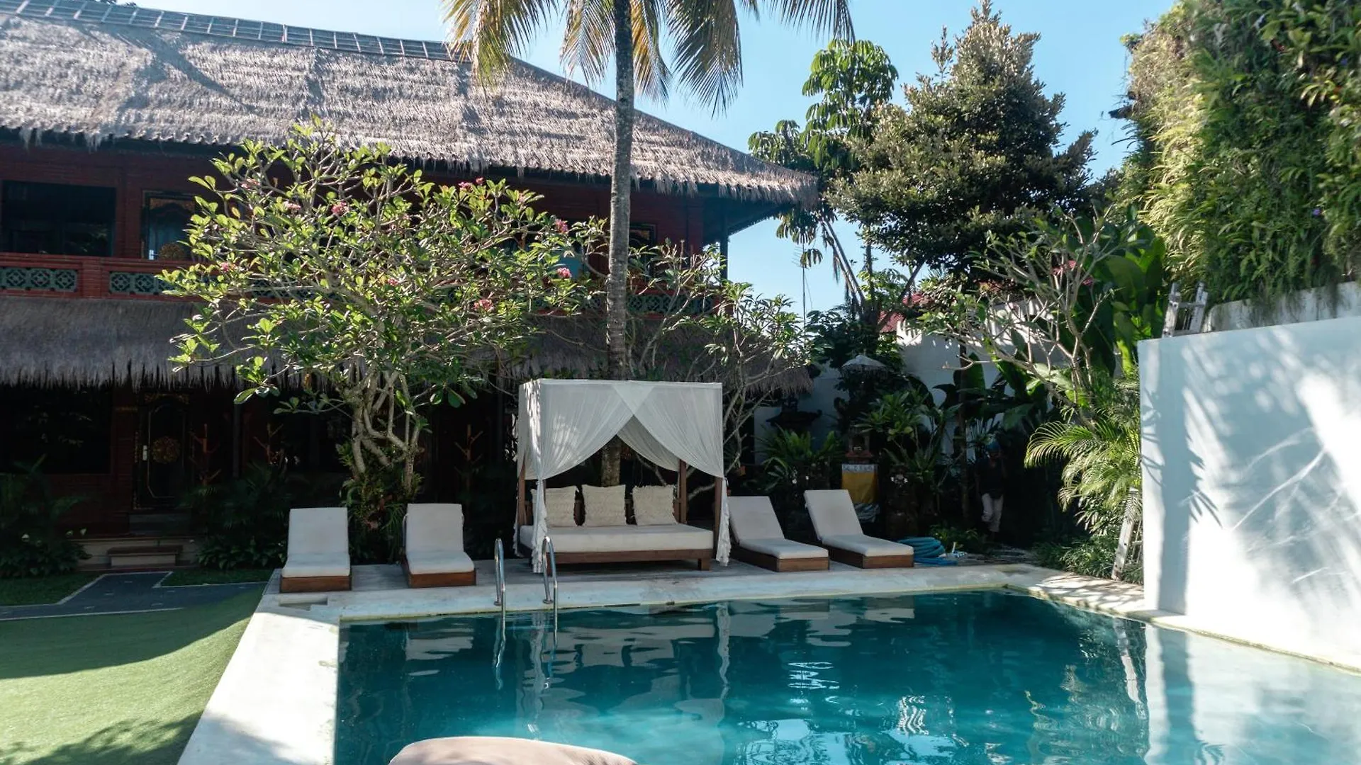 Puri Garden Hotel & Hostel Ubud