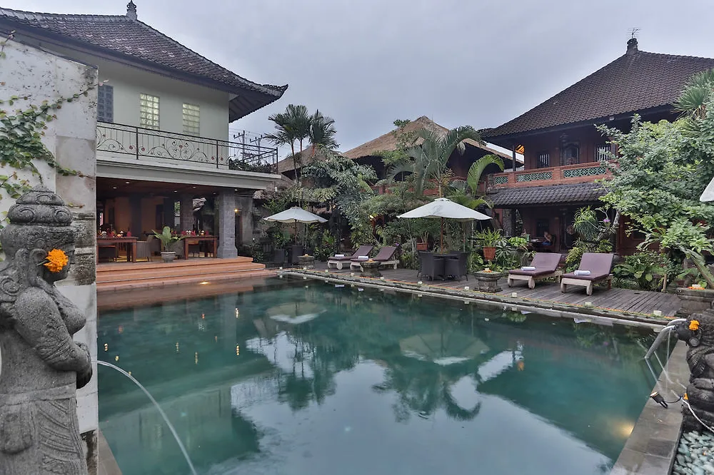 Puri Garden Hotel & Hostel Ubud