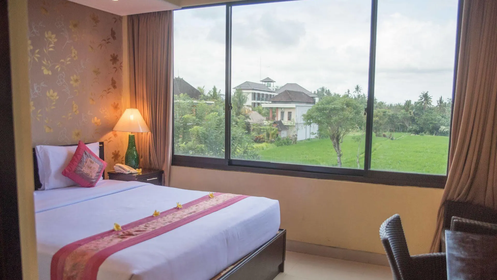 Puri Garden Hotel & Hostel Ubud